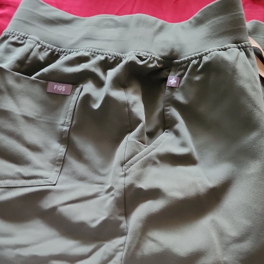 Figs Sage Green Scrub Pants